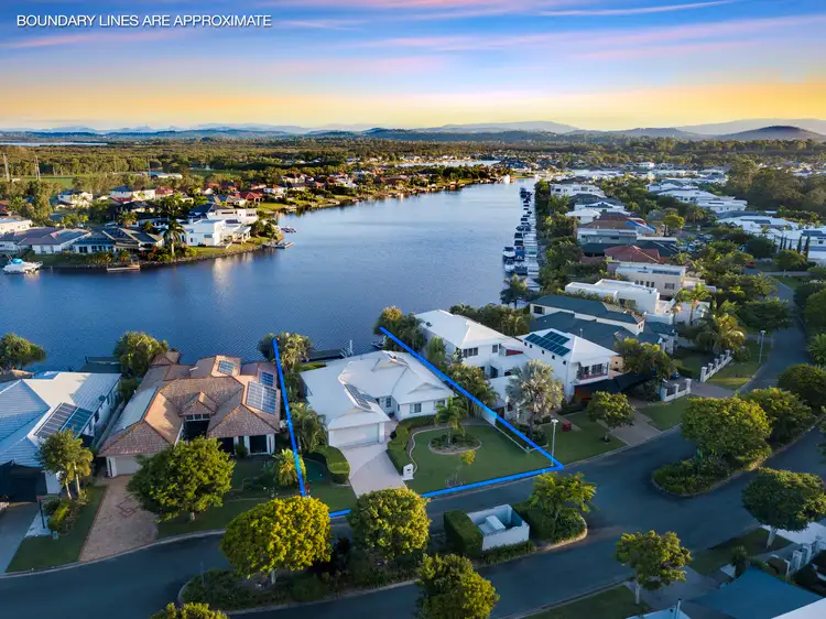 62 The Peninsula, Helensvale QLD 4212