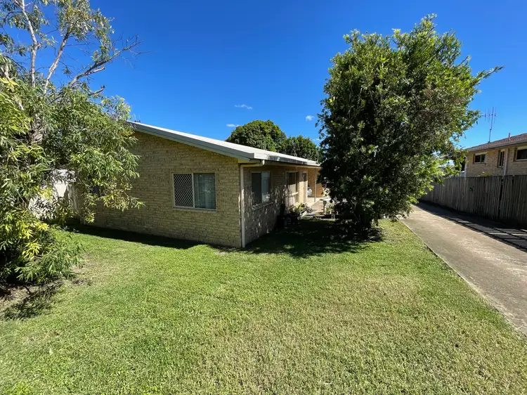Second view of Homely semi-detached listing, 1-2/234 Branyan Drive, Avoca QLD 4670
