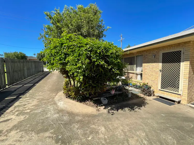 Third view of Homely semi-detached listing, 1-2/234 Branyan Drive, Avoca QLD 4670