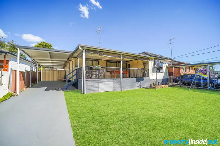62&62a Gasmata Crescent, Whalan NSW 2770