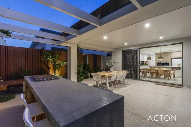 Fifth view of Homely house listing, 8 Sawyer Way, Salter Point WA 6152