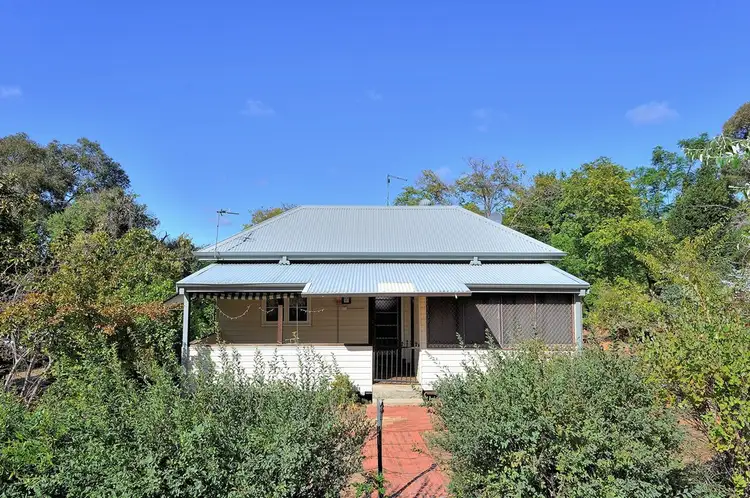 11 Wade Street, Wooroloo WA 6558