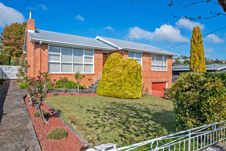 29 Richardson Crescent, Park Grove TAS 7320