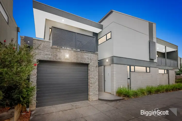 2/5 Yunki Court, Ashwood VIC 3147