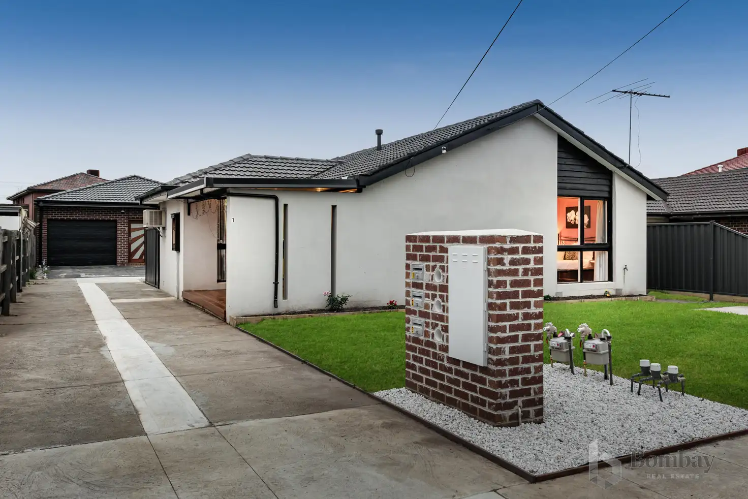 Main view of Homely unit listing, 1/12 Cumberland Crescent, Thomastown VIC 3074
