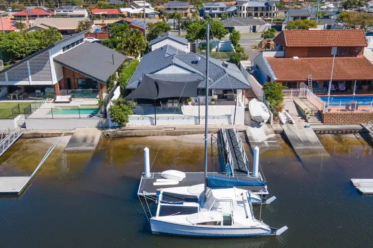 359 Bayview Street, Runaway Bay QLD 4216