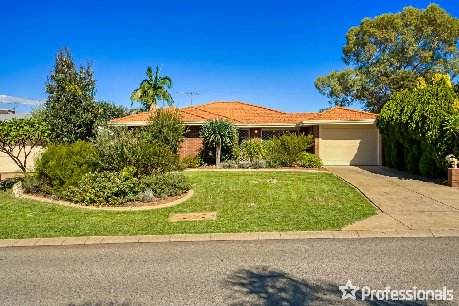 Main view of Homely house listing, 26 Dalrymple Drive, Leda WA 6170