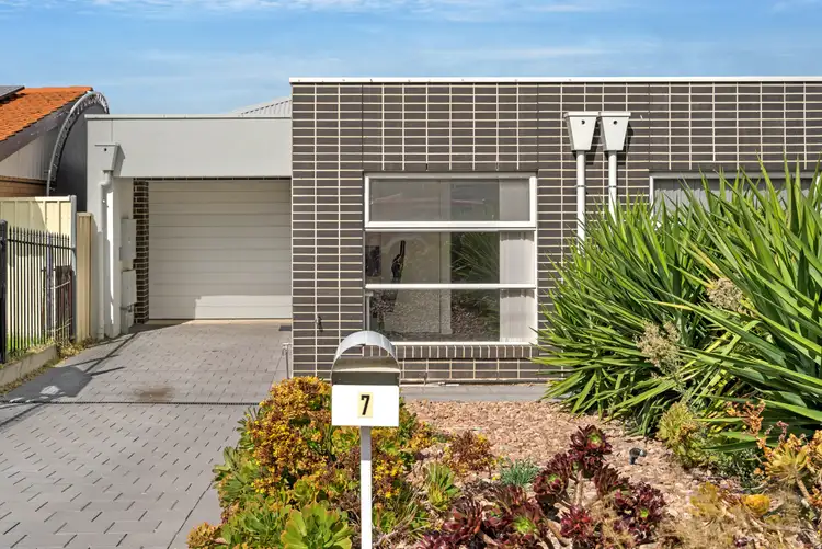 7 Tara Street, O'sullivan Beach SA 5166