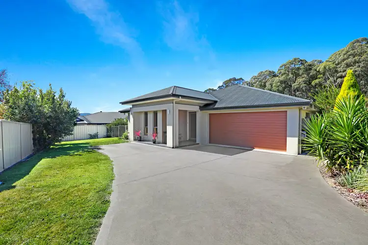 Main view of Homely house listing, 10 Munjowee Circle, Lithgow NSW 2790