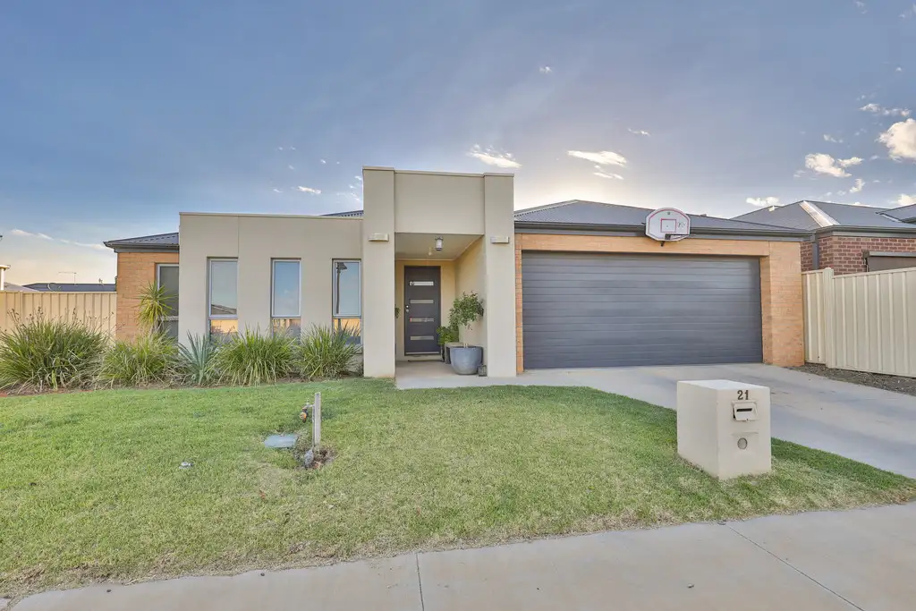 Main view of Homely house listing, 21 Palm Springs, Mildura VIC 3500