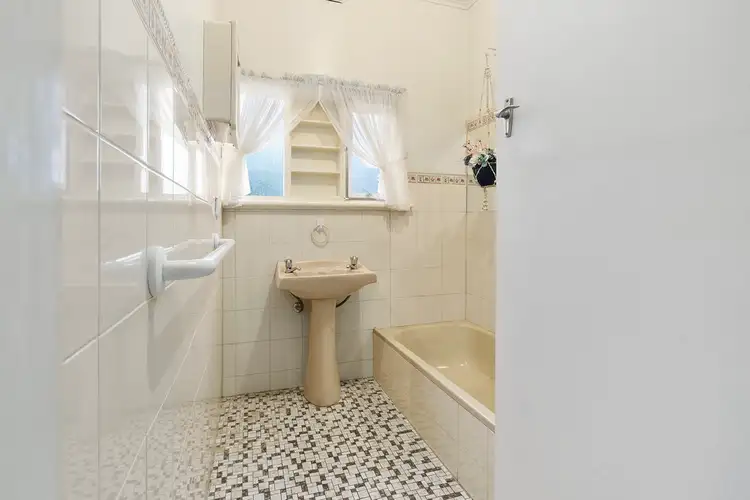 Seventh view of Homely house listing, 5 Taylor Street, Renmark SA 5341