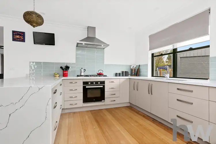 2 Diosma Court, Newcomb VIC 3219