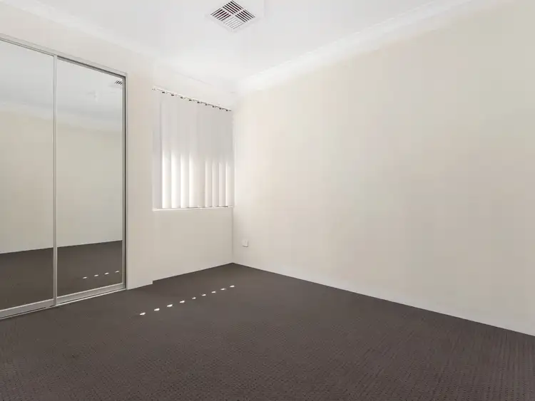 Fifth view of Homely house listing, 4 Melbourne Loop, Hammond Park WA 6164