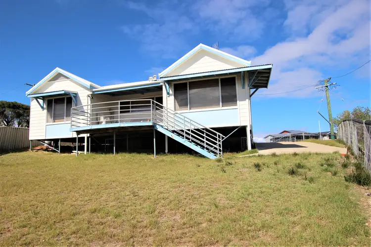 18 LAKE VIEW ROAD, Preston Beach WA 6215