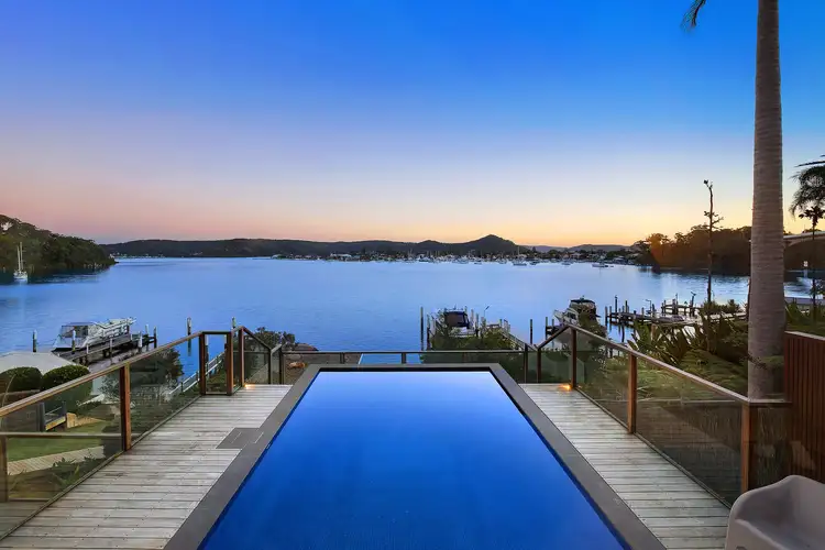 94 Daley Avenue, Daleys Point NSW 2257