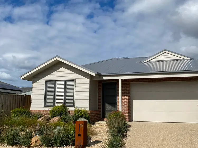18 Bursaria Street, Lara VIC 3212