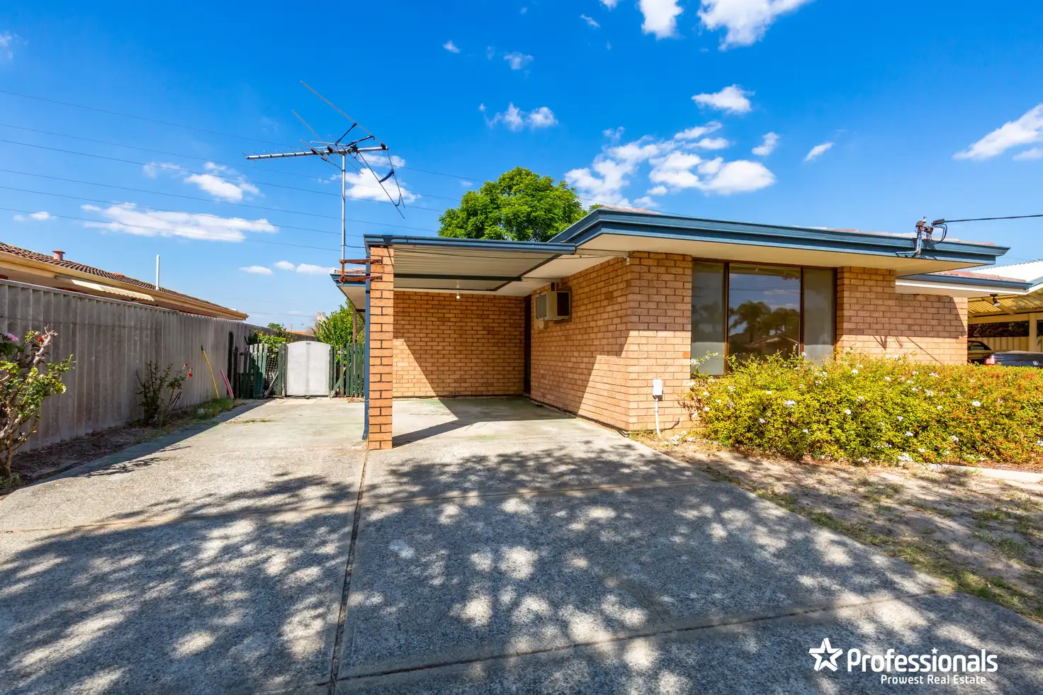 Main view of Homely semi-detached listing, 39A Glenten Way, Ferndale WA 6148