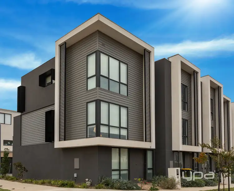 68 Oakden Crescent, St Albans VIC 3021