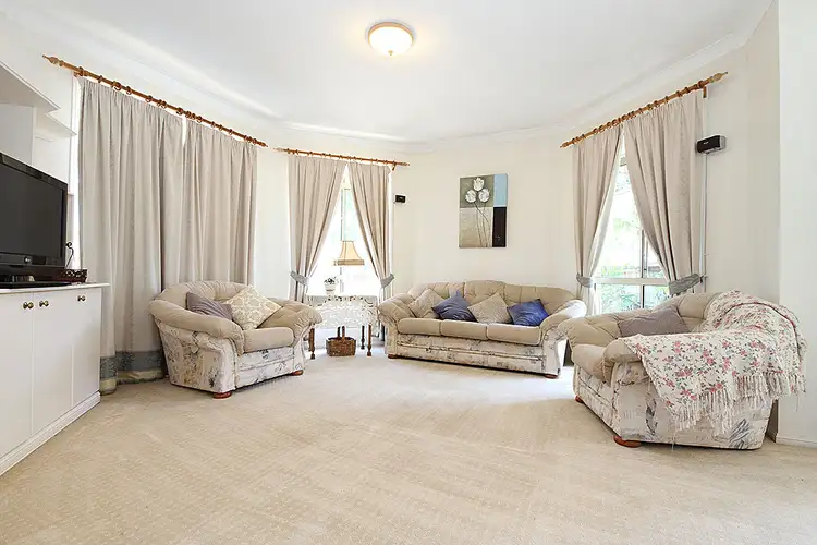 Seventh view of Homely house listing, 2 ENGELMANN CL, Carindale QLD 4152