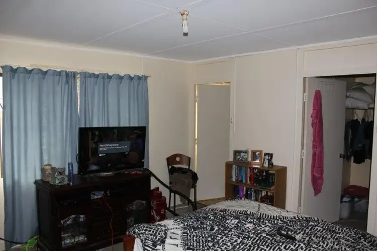 Sixth view of Homely house listing, 8 Edwards Street, Merredin WA 6415