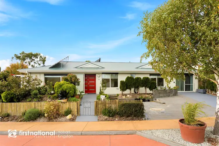 1 Eleni Avenue, Kingston TAS 7050