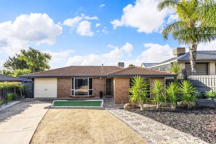 2 Anna Court, Hallett Cove SA 5158