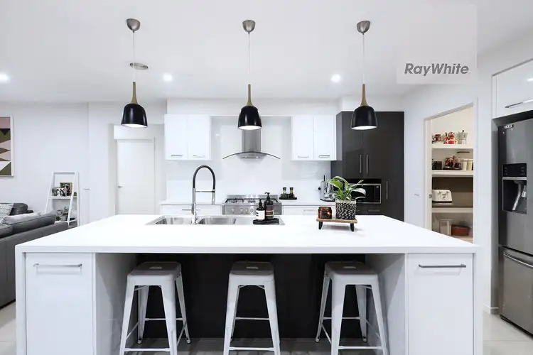 Fifth view of Homely house listing, 6 Bloom Avenue, Greenvale VIC 3059