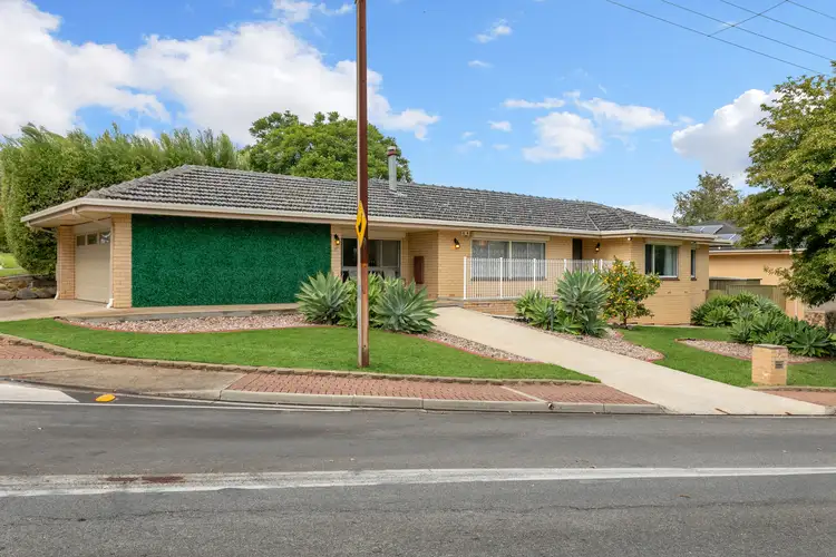 17 Fountain Valley Drive, Happy Valley SA 5159