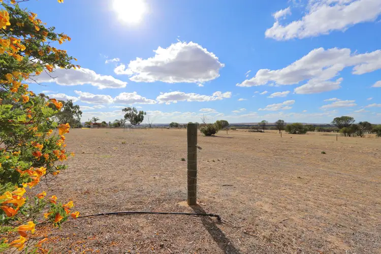 3083 Quellington Rd, Meckering WA 6405