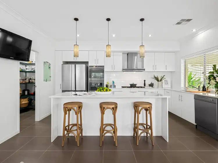 92 Effingham Street, Tarragindi QLD 4121
