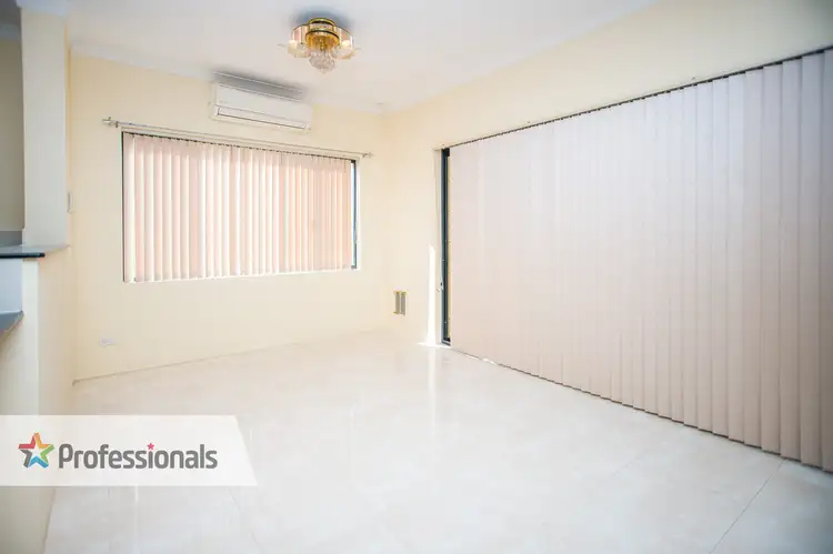 Fifth view of Homely house listing, 28 Claridge Circle, Thornlie WA 6108