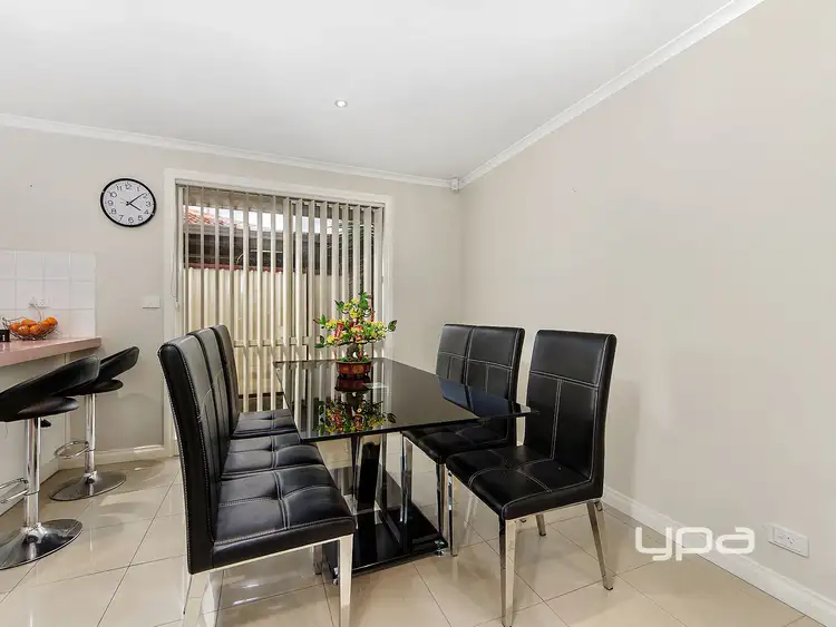 Fourth view of Homely house listing, 8 Baron Court, Kings Park VIC 3021