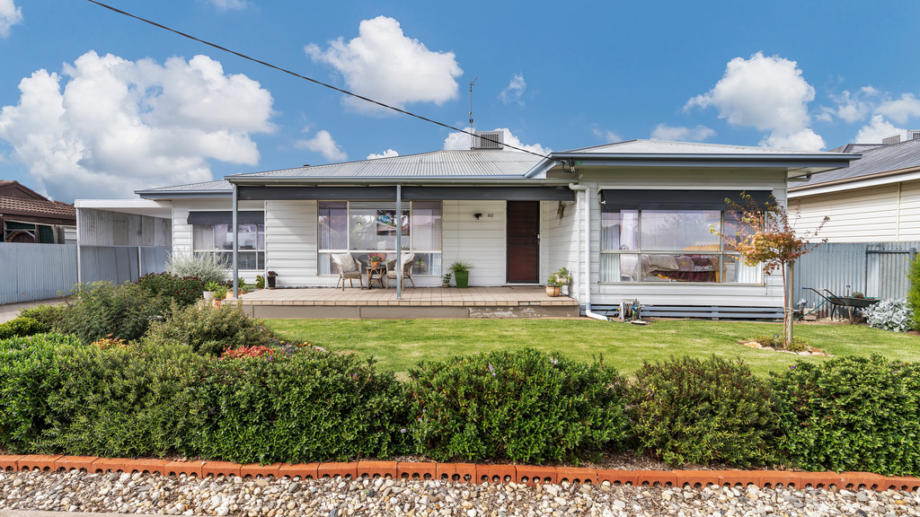 40 Alexander Avenue, Horsham VIC 3400