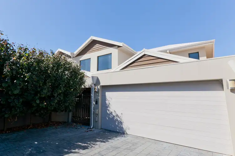 14B Ullapool Road, Applecross WA 6153