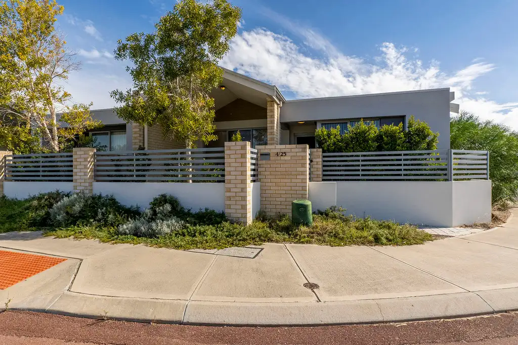 Main view of Homely unit listing, 4/25 Flagship Avenue, Waikiki WA 6169