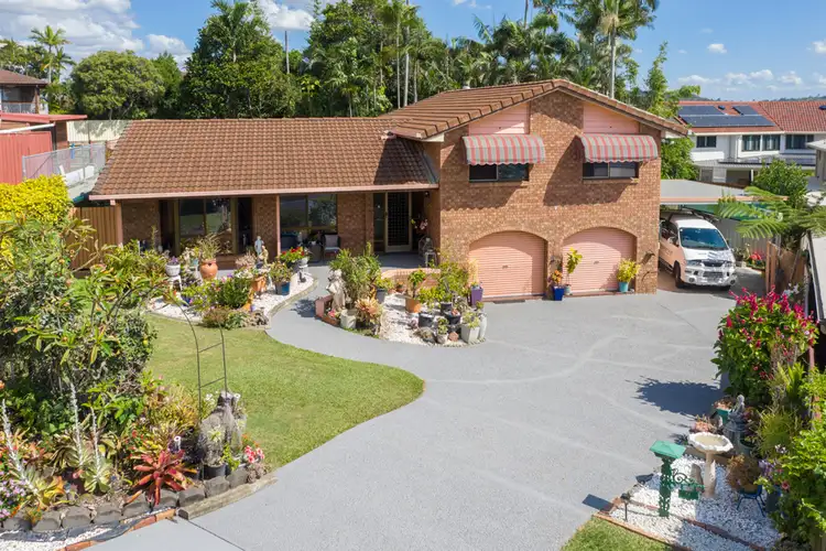 9 Raymore Court, Carindale QLD 4152