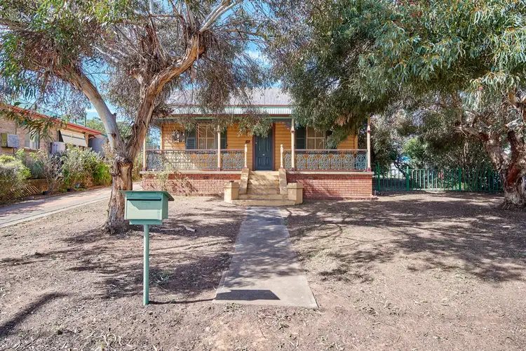10 Goulburn Street, Junee NSW 2663