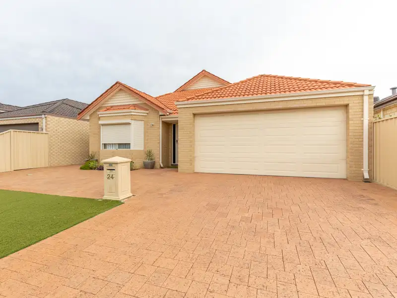 Main view of Homely house listing, 24 Finsbury Drive, Thornlie WA 6108