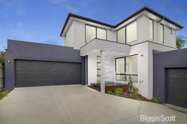 2/13 Kanooka Avenue, Ashwood VIC 3147
