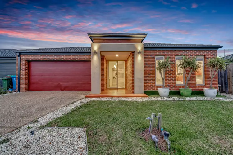 3 Yellowgum Avenue, Lyndhurst VIC 3975
