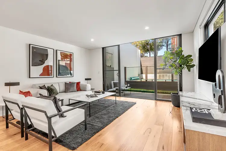 Second view of Homely semi-detached listing, 1/121 Chaleyer Street, Rose Bay NSW 2029