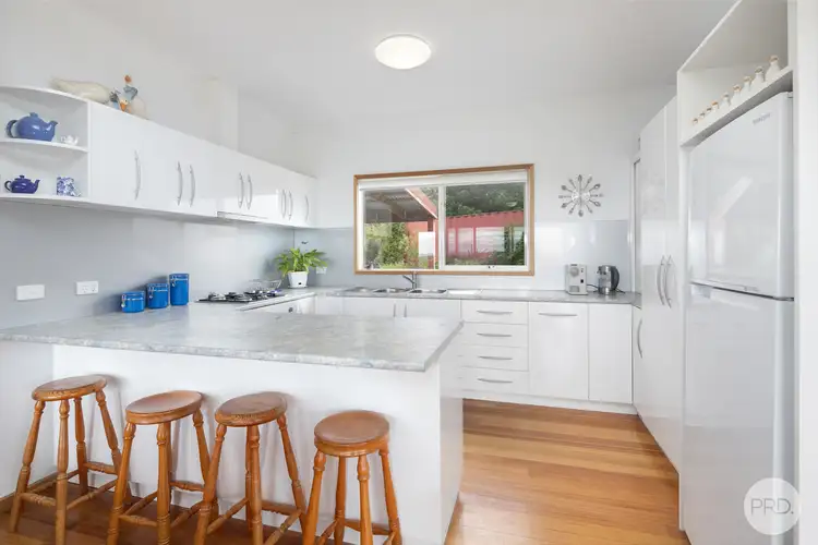 Fourth view of Homely house listing, 2 Carney Street West, Mount Egerton VIC 3352