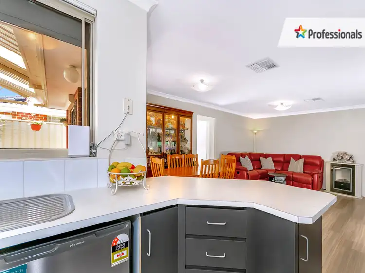 Sixth view of Homely villa listing, 2/42 Doust Street, Cannington WA 6107