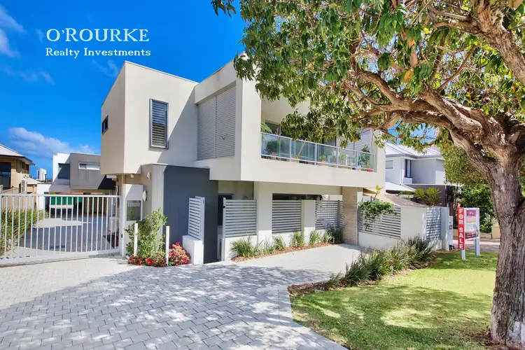2/153 Westview Street, Scarborough WA 6019