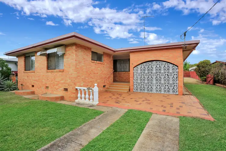 9 Moran Street, Svensson Heights QLD 4670