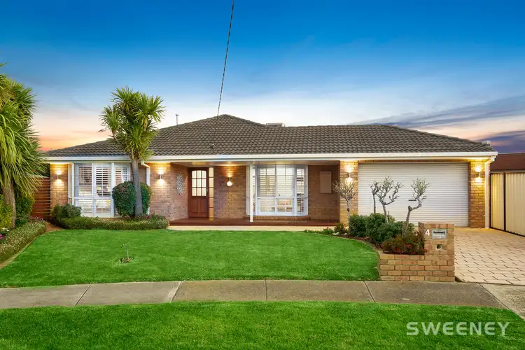 4 Shaw Court, Altona Meadows VIC 3028