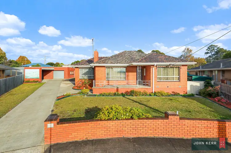6 Eastleigh Court, Newborough VIC 3825