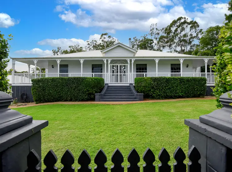 5 Scenic Court, Gowrie Junction QLD 4352