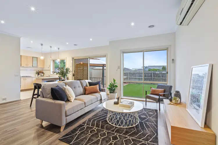 Main view of Homely townhouse listing, 8 Amberlea Circuit, Taylors Hill VIC 3037