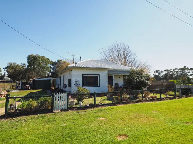 18 Hanson Street, Glenthompson VIC 3293